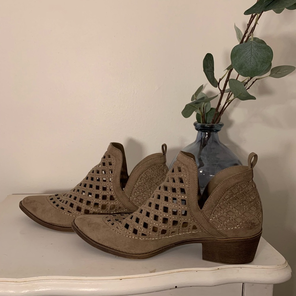 Cutout booties size 10